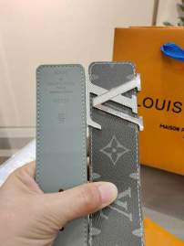 Picture of Louis Vuitton Belts _SKUfw186637675fw